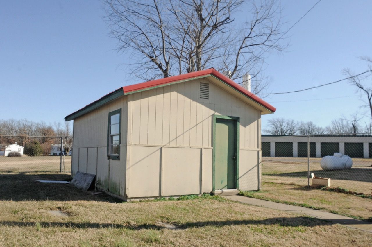 1110 E Tulsa Ave, Kansas, OK 74347
